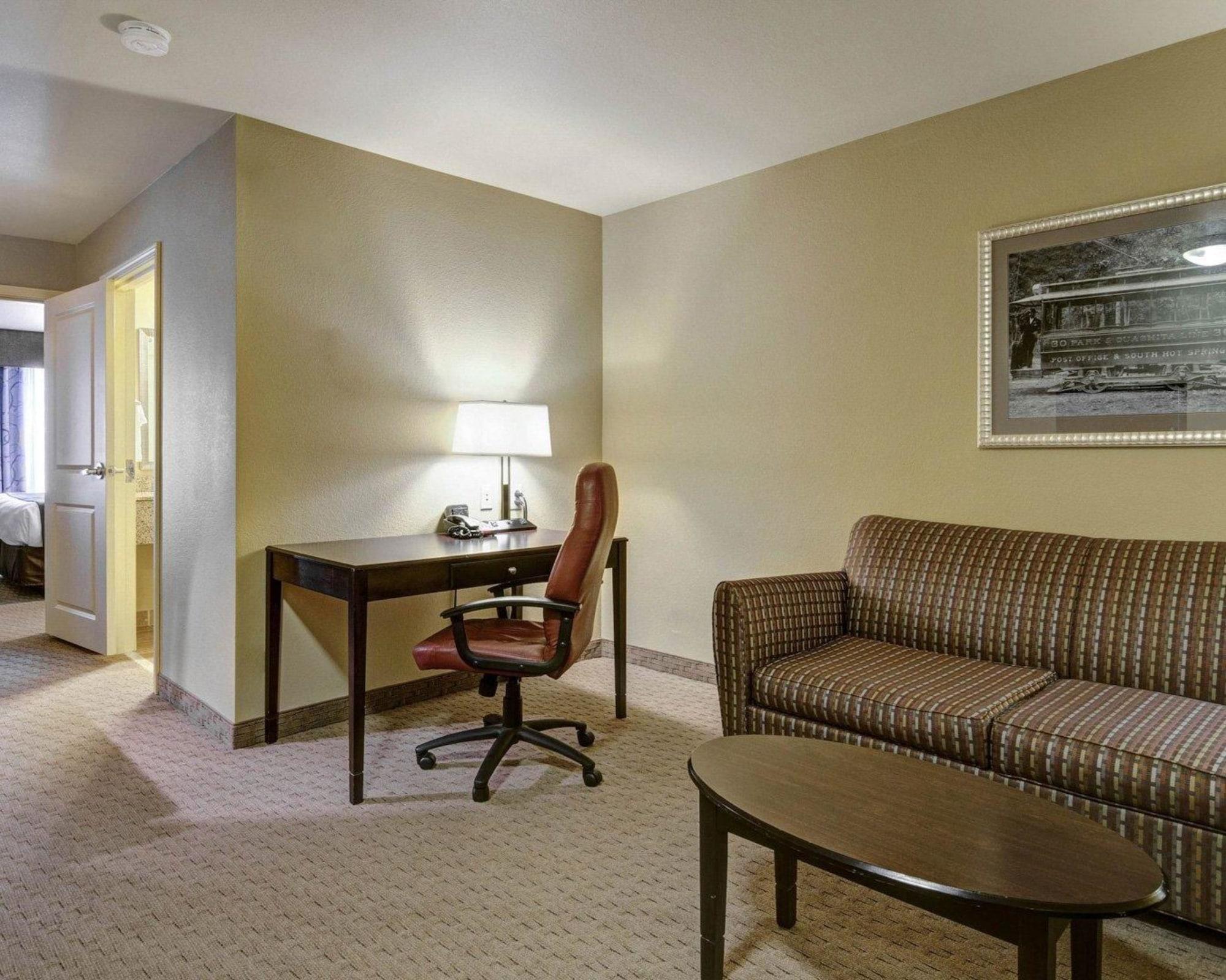 Comfort Suites Near Hot Springs Park Zewnętrze zdjęcie